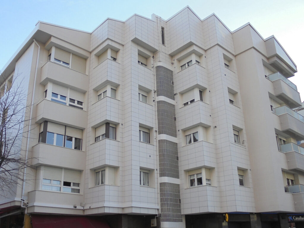 EDIFICIO BALEJO 2