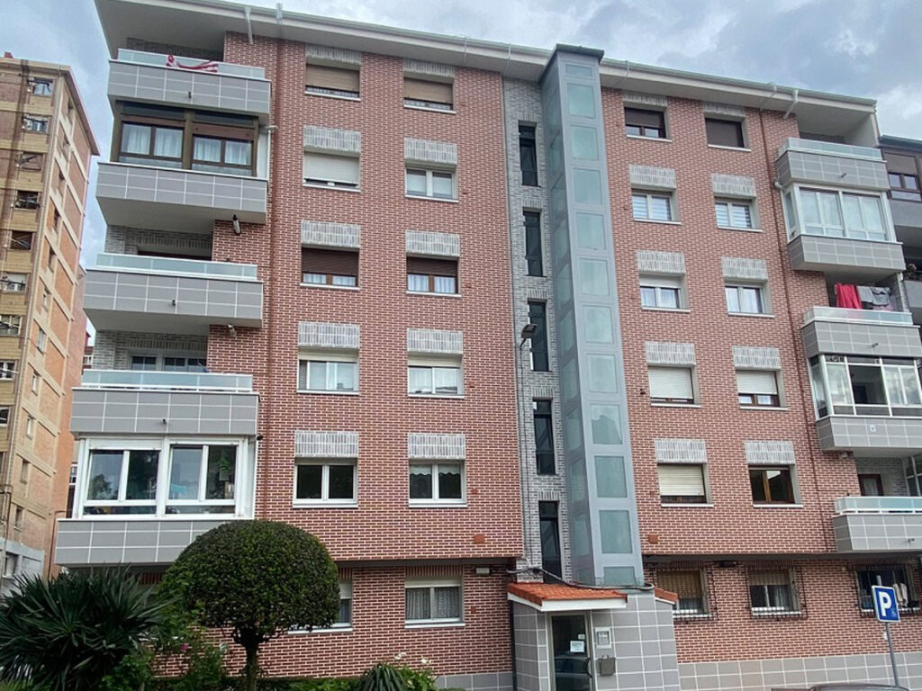 LEON 3, BARAKALDO